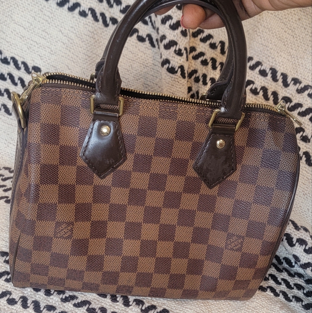 Pre-owned beautiful LV in good condition